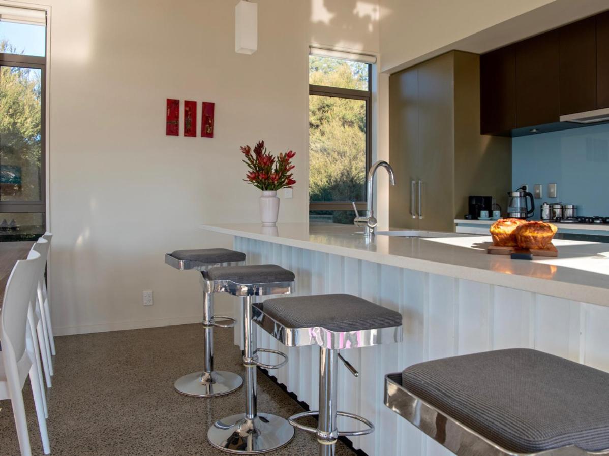 Kotare Point Paradise - Akaroa Holiday Home Eksteriør bilde